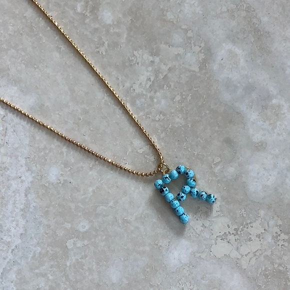 Turquoise beaded R necklace - Picture 3 of 3